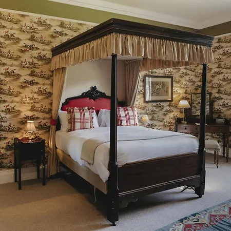 Castle 5 Bedroom سلان